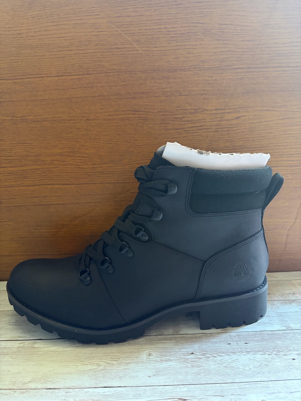 Timberland Women's ellendale Black Lace-Up Hiking-Inspired Ankle Boot